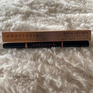 Anastasia Beverly Hills Brow Definer in Soft Brown